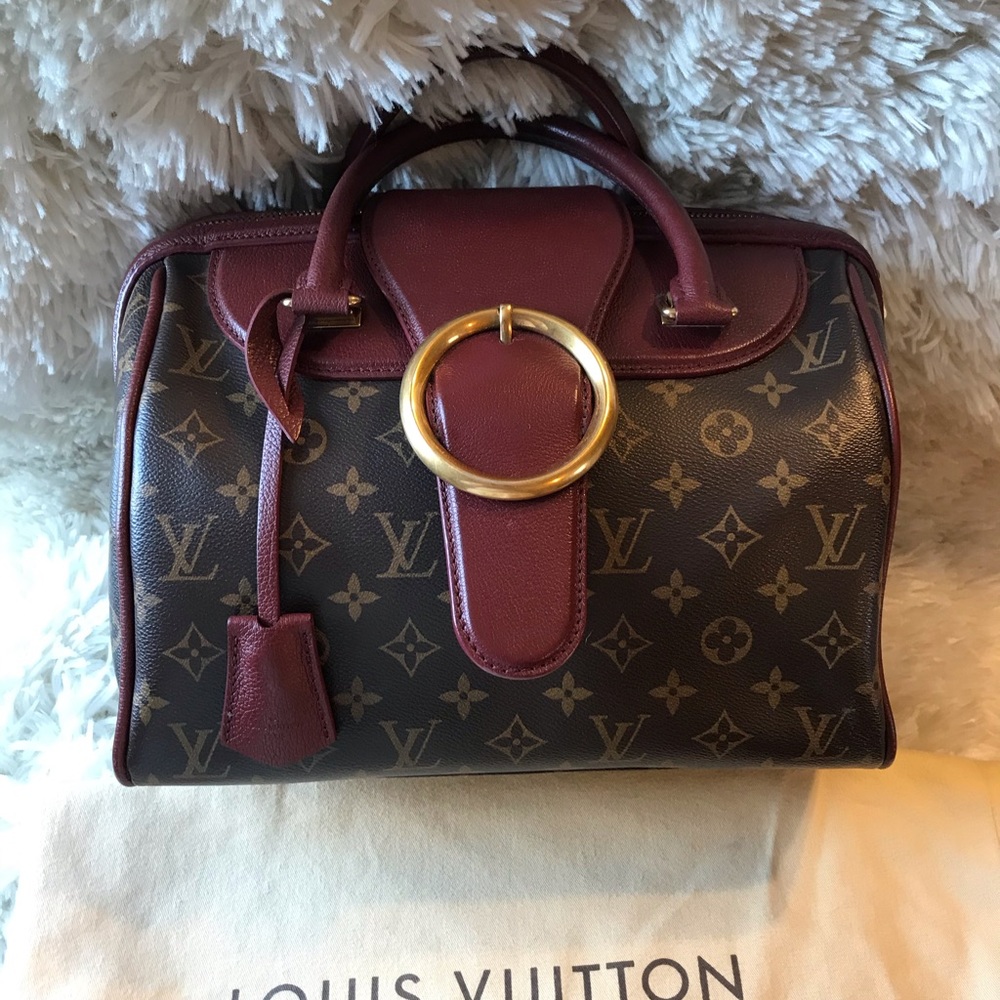 Louis Vuitton Arrow ❌ SOLD❌💯